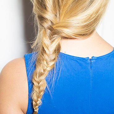 Garnier Fructis - Side Fishtail Braid - watch how to create effortlessly cool look with step-by-step tutorial